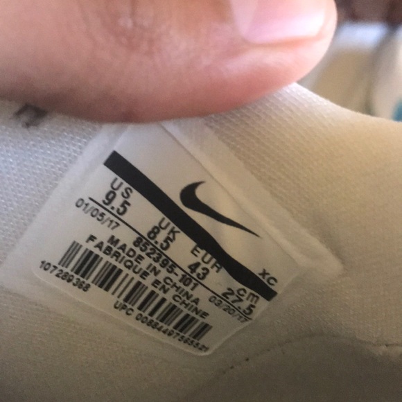 Kyrie 3 Ivory - Picture 6 of 8